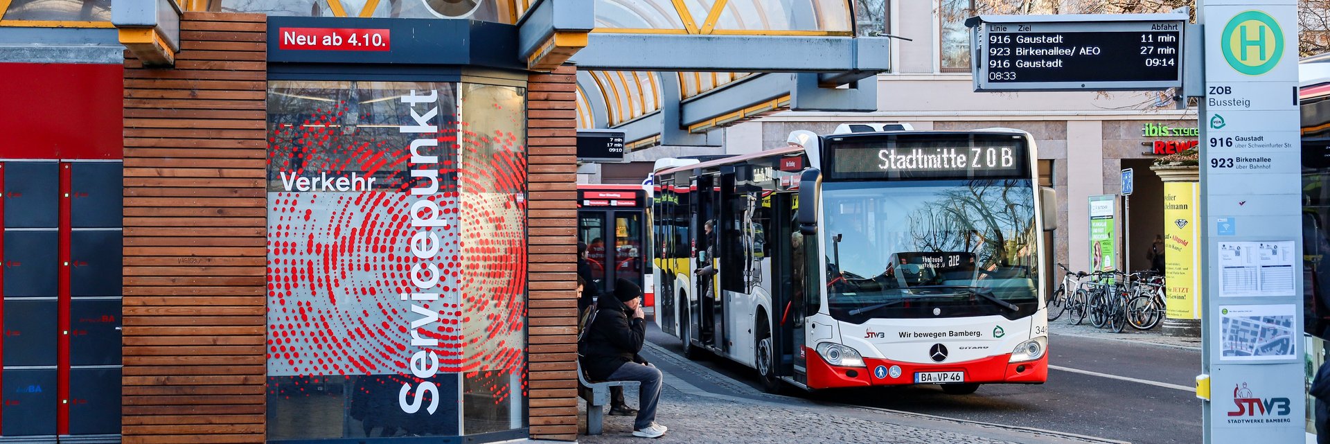 Bus an ZOB-Haltestelle